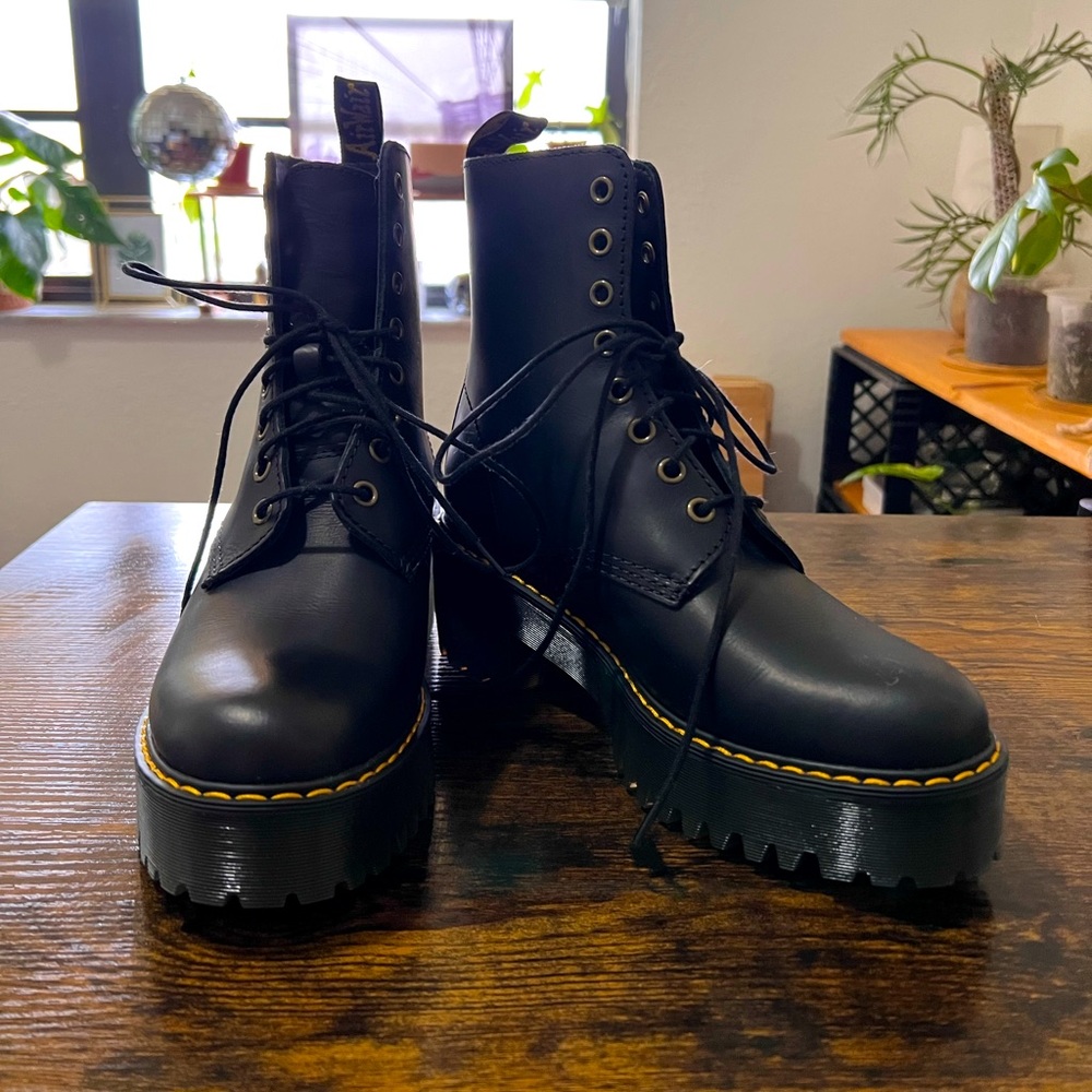Brand New, Dr. Martens Women's Shriver Hi Fashion Boot.